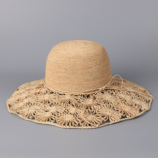 高档拉菲草手工绣花沙滩帽女士度假名媛浮夸大帽檐草帽镂空帽子