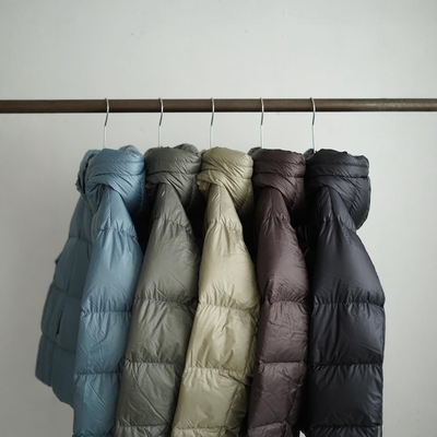 GOLDWIN防撕布轻量连帽羽绒服