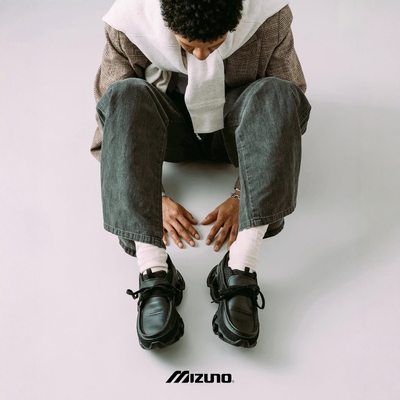MIZUNO复古防水厚底休闲乐福鞋