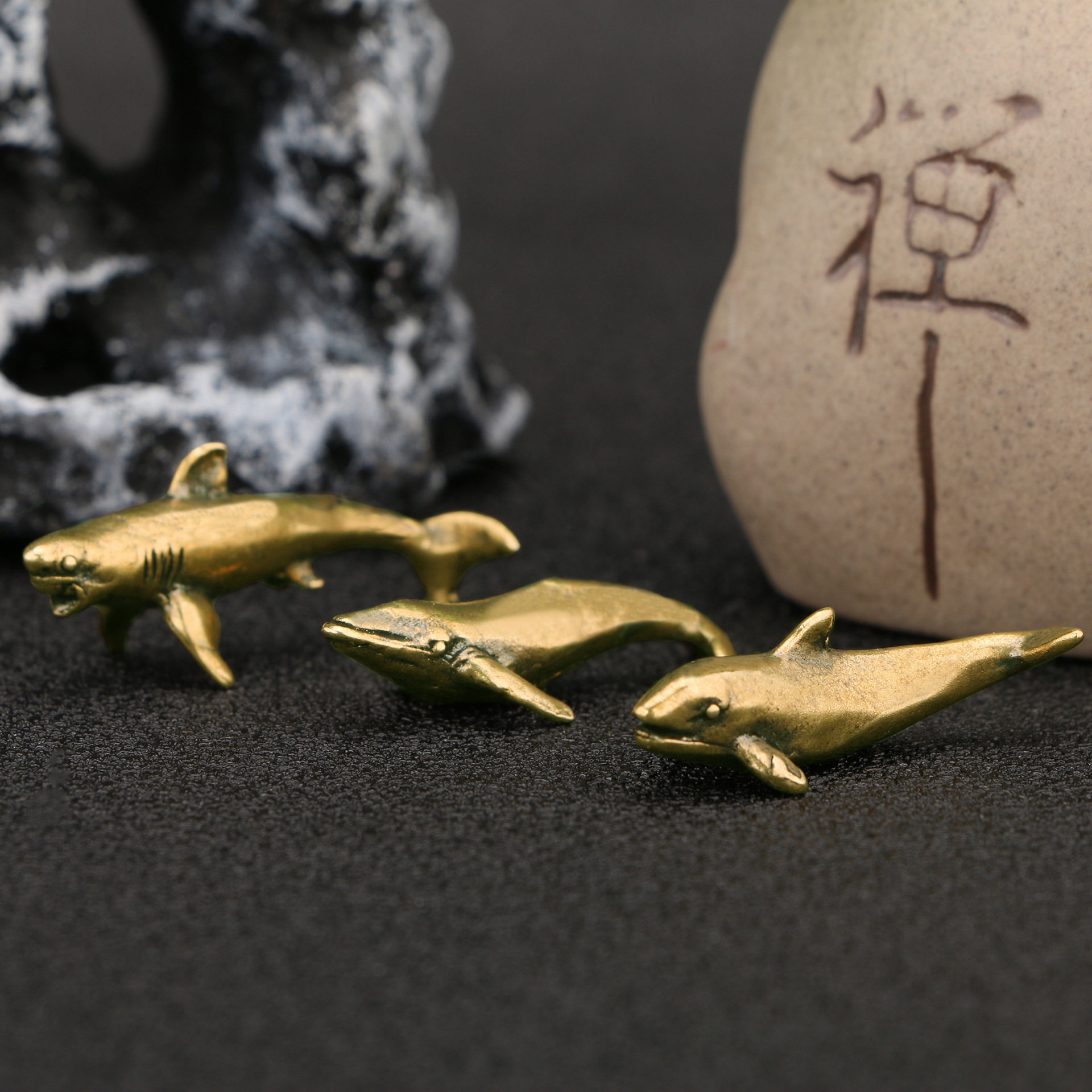 热销海豚鲨鱼鲸鱼海洋生物黄铜摆件仿古做旧古铜雕摆设工艺品收藏