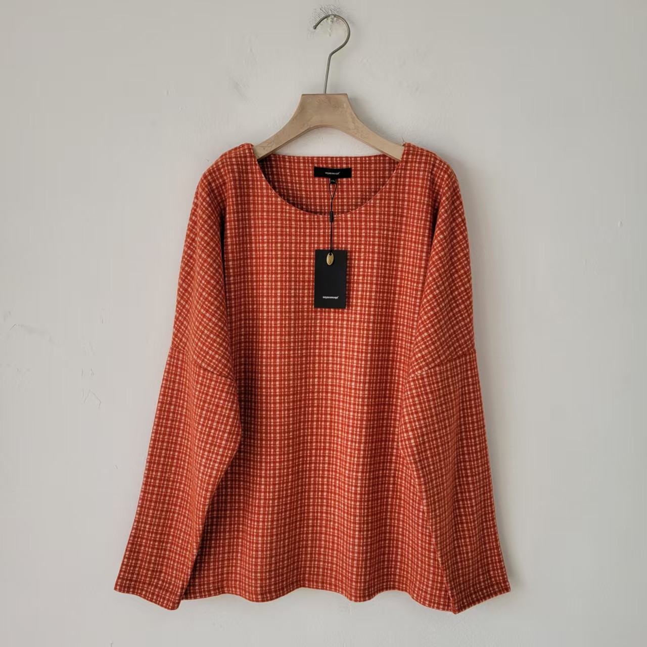 外贸原单秋冬季磨毛通勤风圆领长袖打底衫女宽松百搭橙红色上衣女