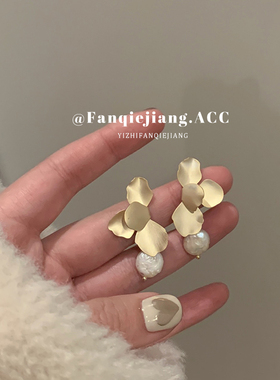 一只番茄酱法式复古小众耳环