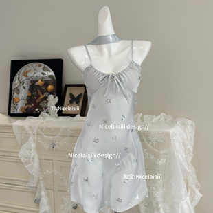 Nicelaisiii银蝶 蝴蝶印花冰丝缎面吊带睡裙带胸垫性感纯欲睡衣女