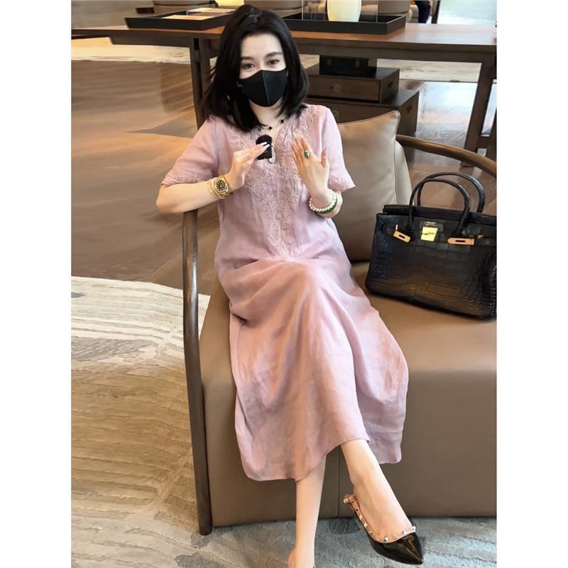 香港高端苎麻连衣裙女装夏季气质复古轻奢刺绣宽松显瘦高级感裙子