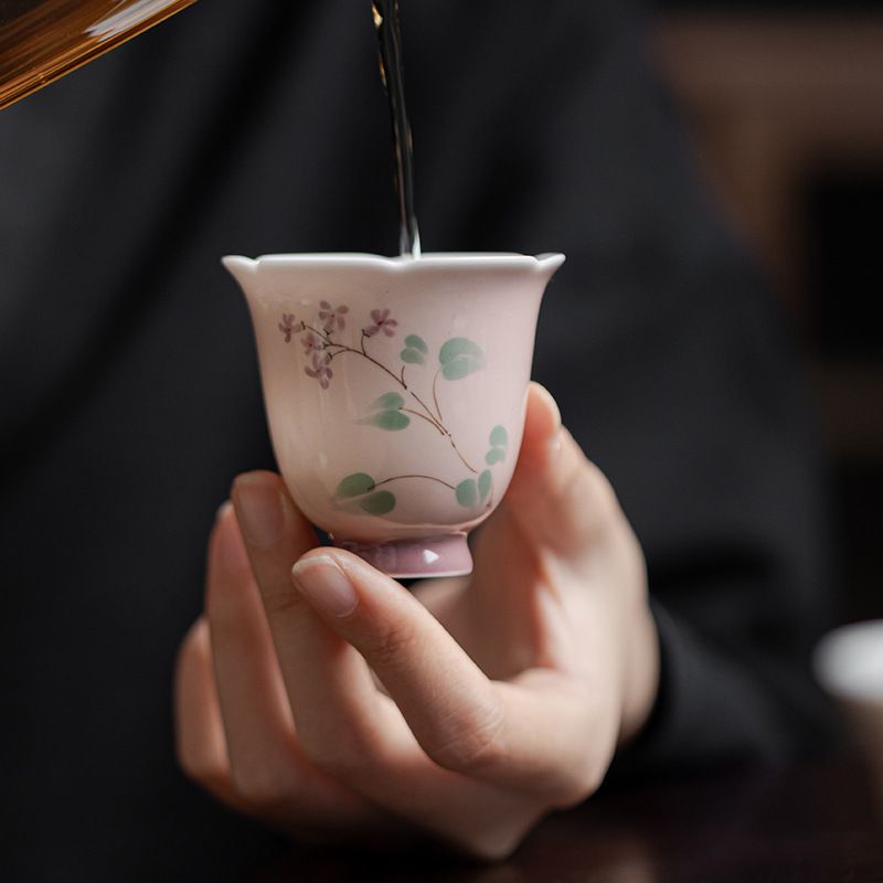 弥言纯手工陶瓷花口杯家用闻香聚香品茗杯釉下彩手绘主人杯品茗杯