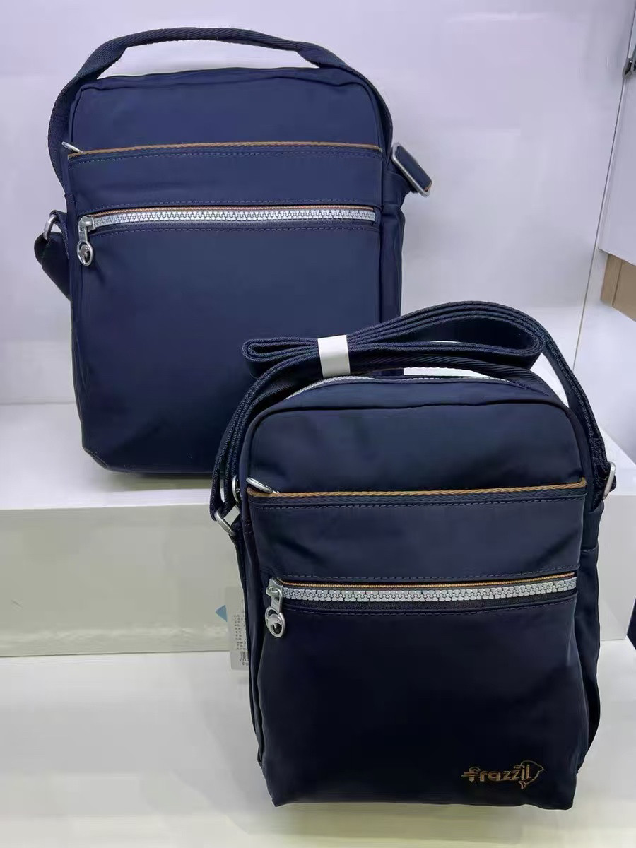 Frazzil/法姿男女单肩斜挎包手提包大容量休闲包超轻防水包多隔层