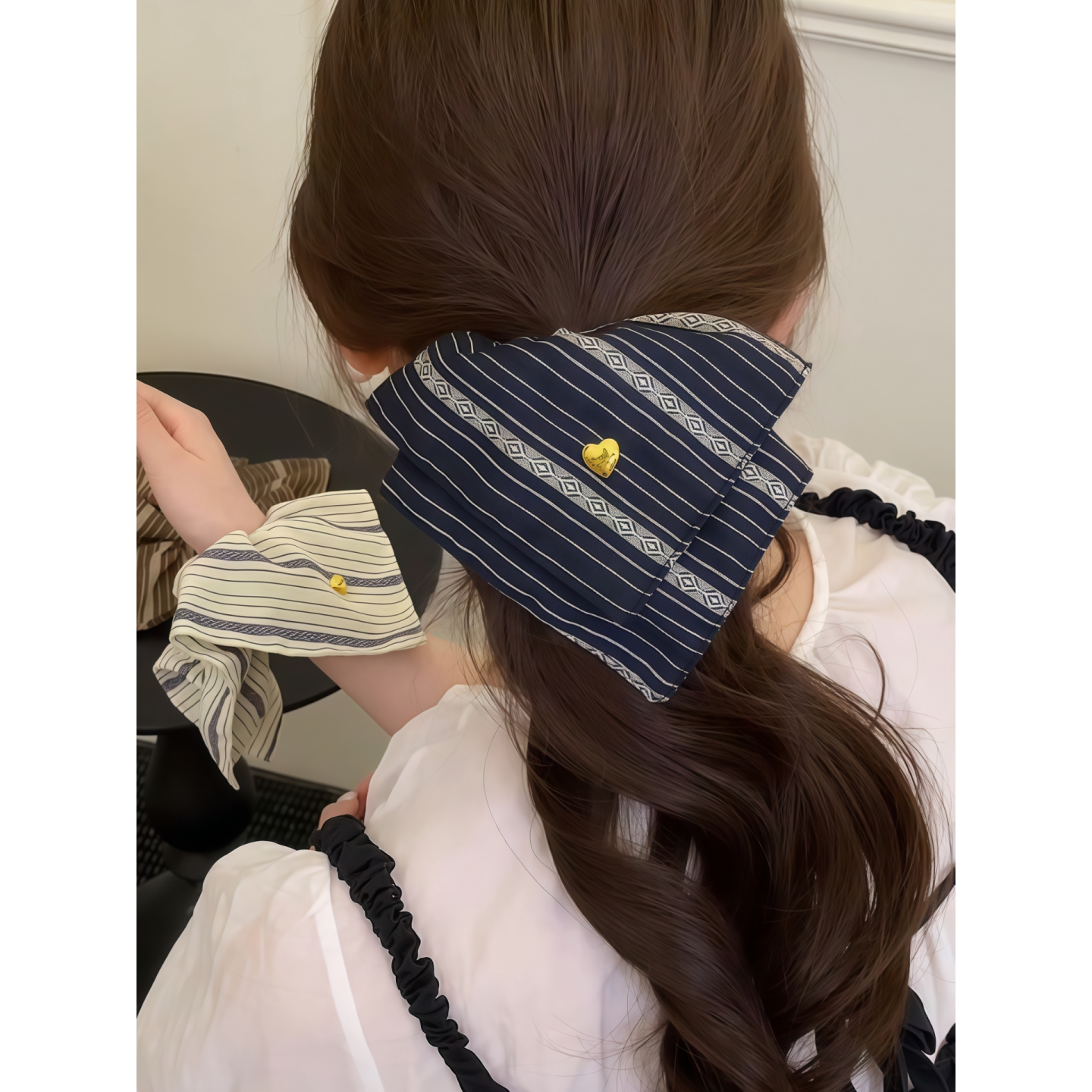 超大蝴蝶结方巾大肠发圈女扎头马尾皮筋发绳高级感慵懒风头绳头饰