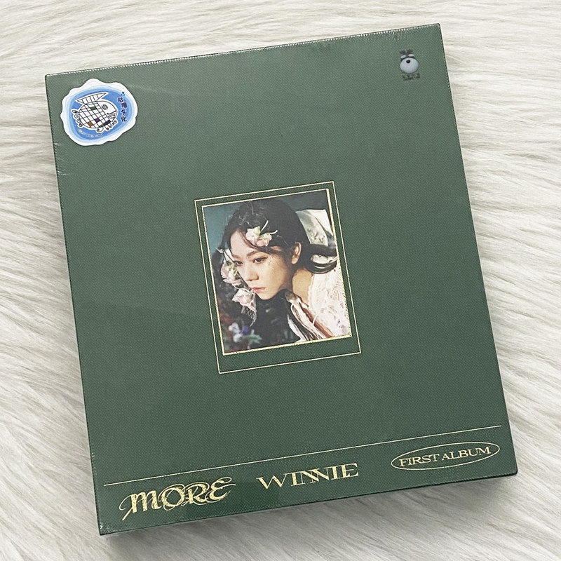 张紫宁《莫尔MORE》实体专辑CD碟片+写真歌词本 附赠明信片