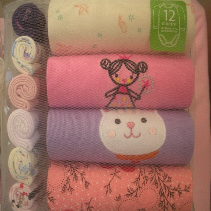 Coffret cadeau pour bébé - Vêtements + Accessoires - Ref 1957323 Image 1