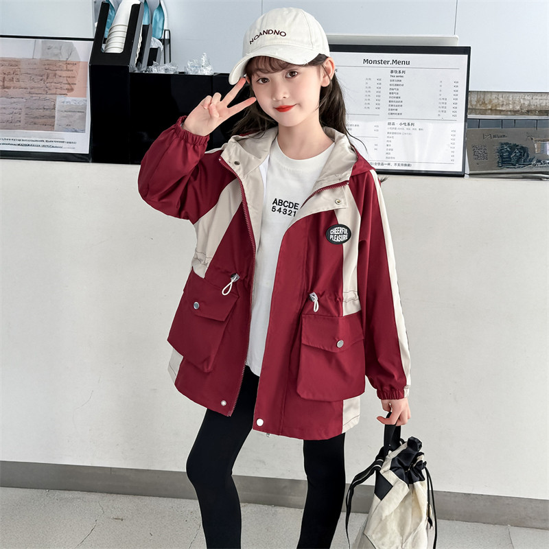 女童外套秋冬款小女孩连帽风衣2025新款洋气拼色中大童冬装冲锋衣