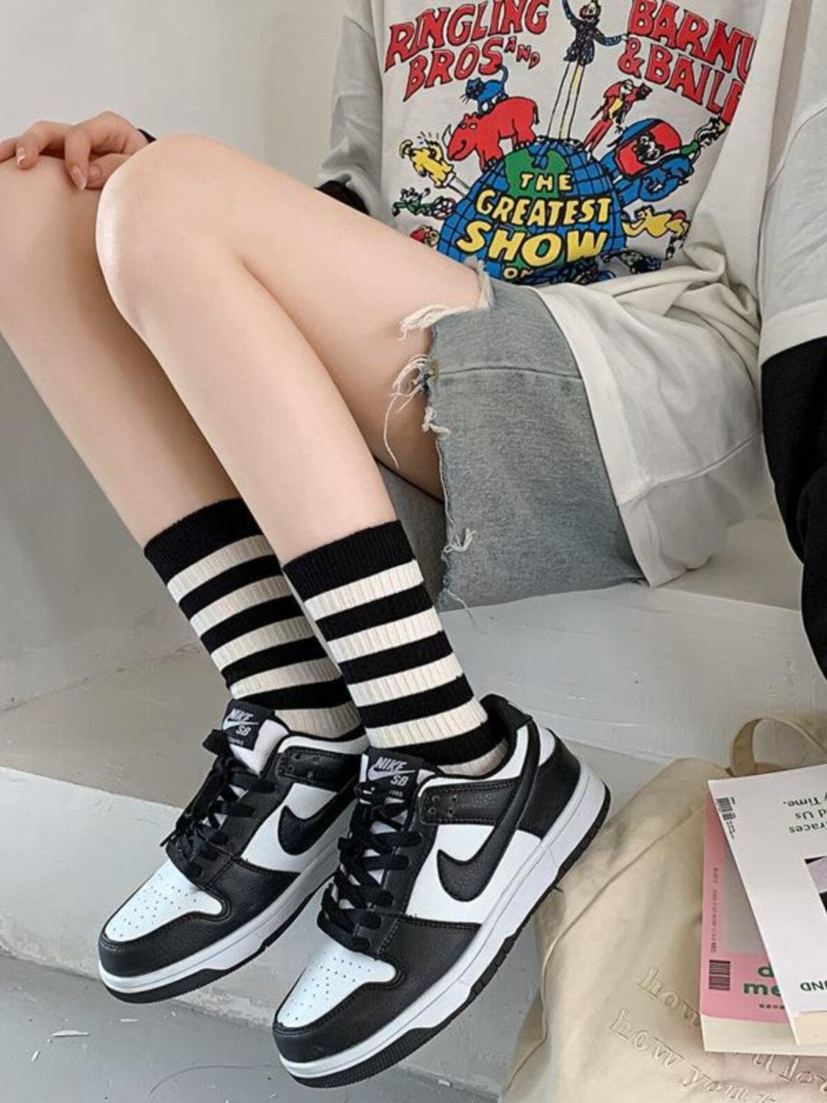 AMERICAN-STYLE SOCKS STRIPED LETTER EMBROIDERY CASUAL AND VERSATILE BREATHABLE PILE SOCKS WOMEN TRENDY SOCKS SPORTS SOCKS WOMEN