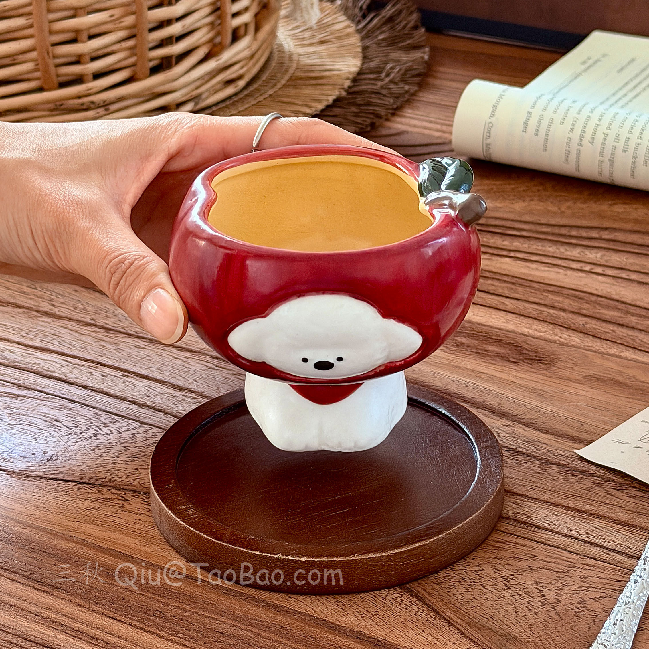 可爱浮雕苹果狗高脚陶瓷马克杯