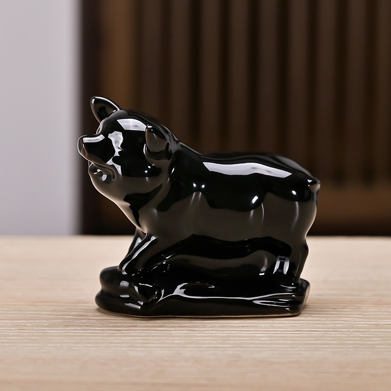 陶瓷十二生肖小猪猪吉祥摆件