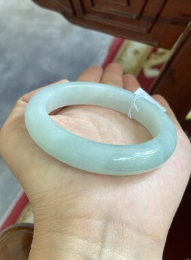 缅甸A货糯冰晴水翡翠手镯甜绿