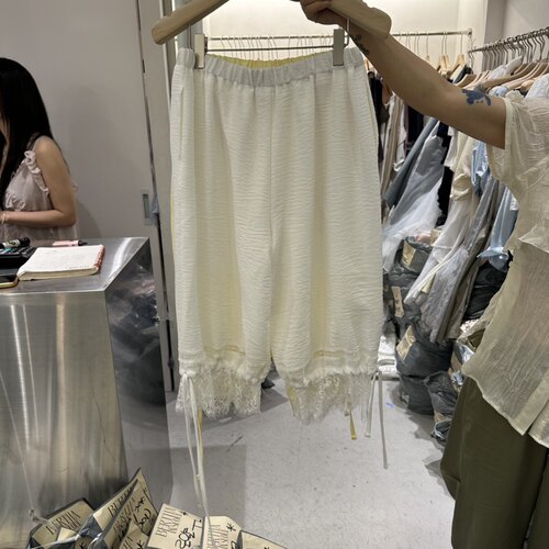 韩国正品代购 BERTHA夏季新款靓丽显气质松紧腰蕾丝裤脚休闲中裤