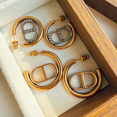 d家古铜色C型耳环女金属质感字母CD耳钉时尚百搭圆形高级感耳饰