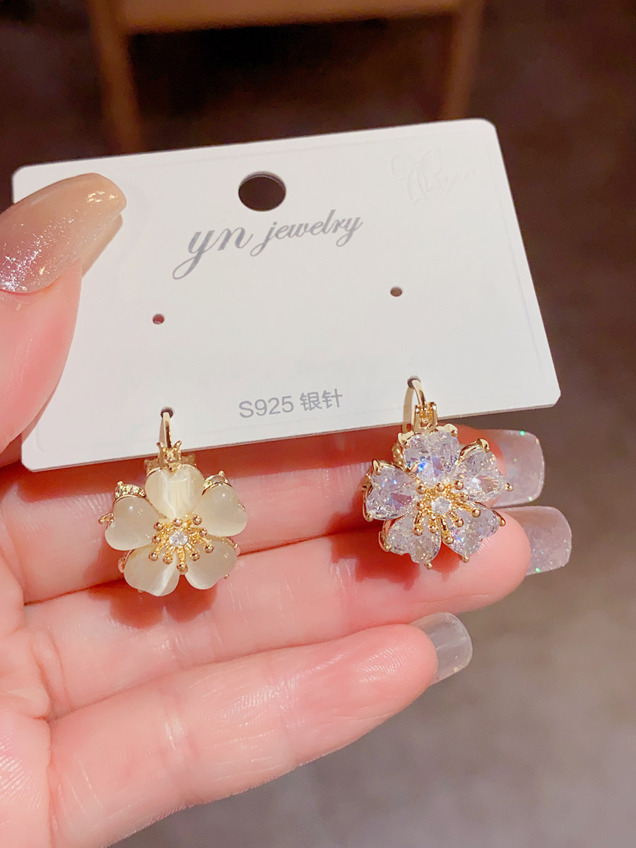 日韩精致个性锆石猫眼石双面花朵耳扣女小众设计高级感气质耳环,饰品/流行首饰/时尚饰品新,耳环,淘宝优惠券,粉丝福利购,淘宝优惠卷