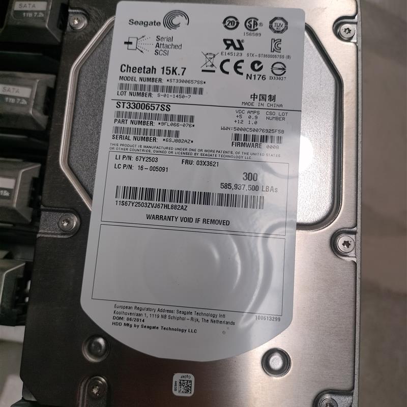 联想 03X3621 ST3300657SS 67Y2503 300G SAS 15K 3.5