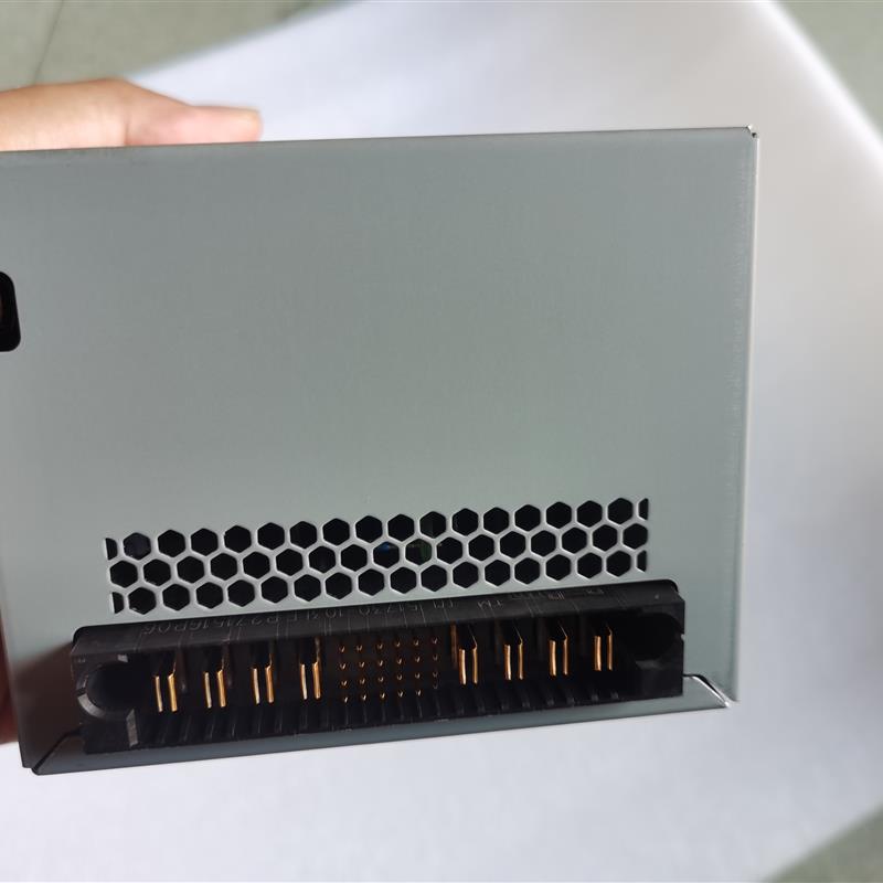 HP 3PAR M6710 682373-001 0960991-11 SP-PCM01-HE580AC-HP 电源