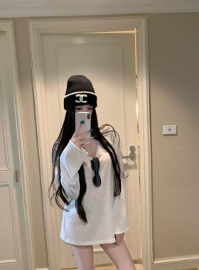 POET WONG【天选松弛】A*mv私服纸片人V领卷边松弛长袖宽松T恤