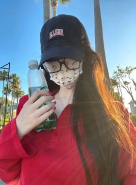 POET WONG【人生Polo】超显瘦！正肩M*iu系纽扣v领老钱少女感针织