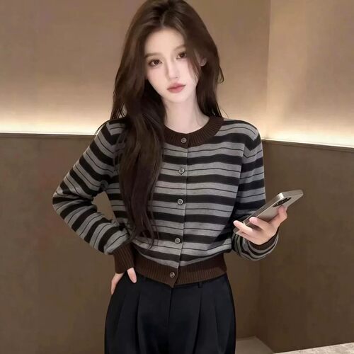 条纹针织衫长袖早秋女上衣外搭