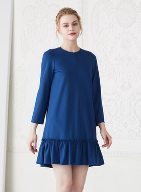 随风 蓝色圆领荷叶边下摆宽松廓形连衣裙