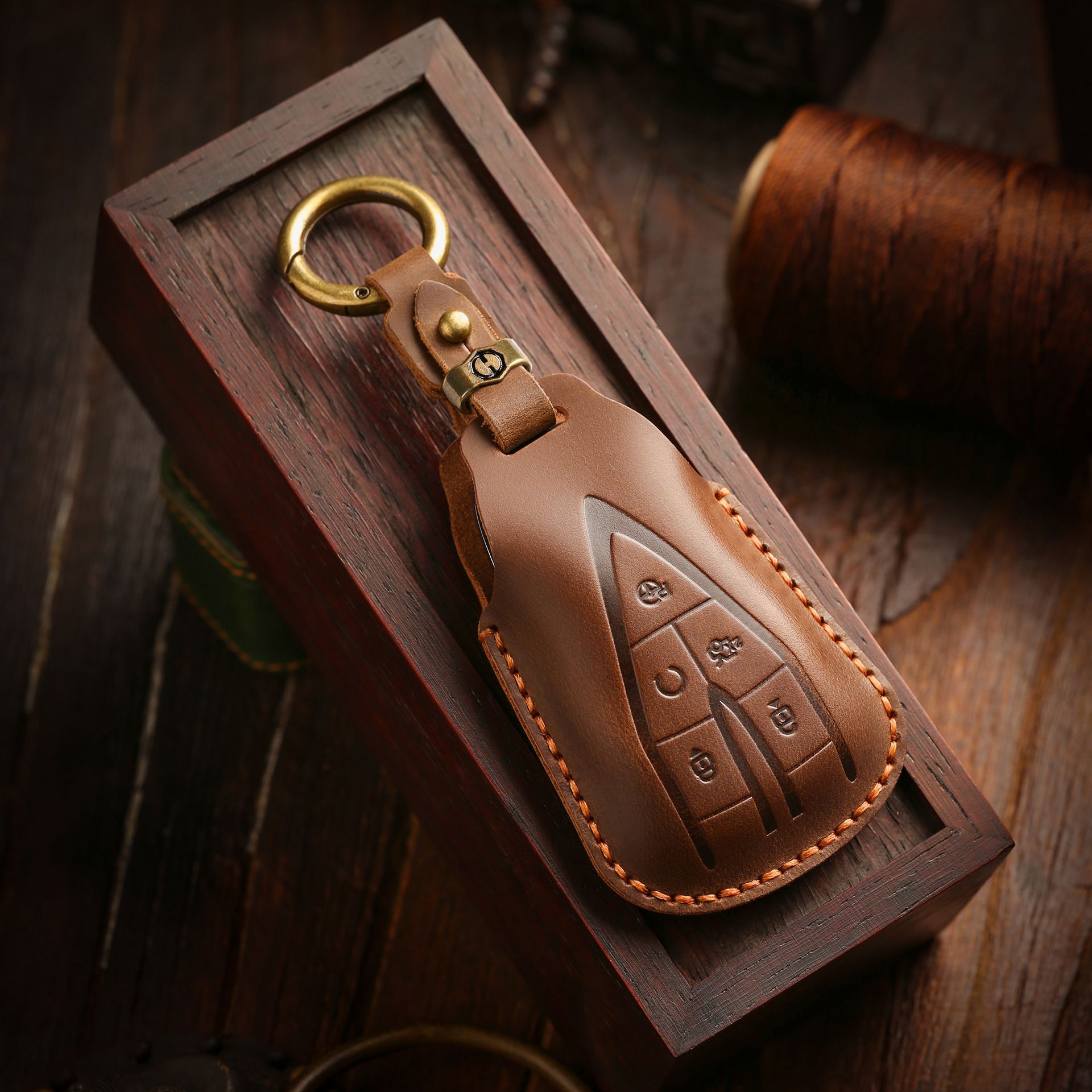 适用于长安CS75plus钥匙套UNIT专用欧尚X7逸动汽车钥匙包壳扣真皮