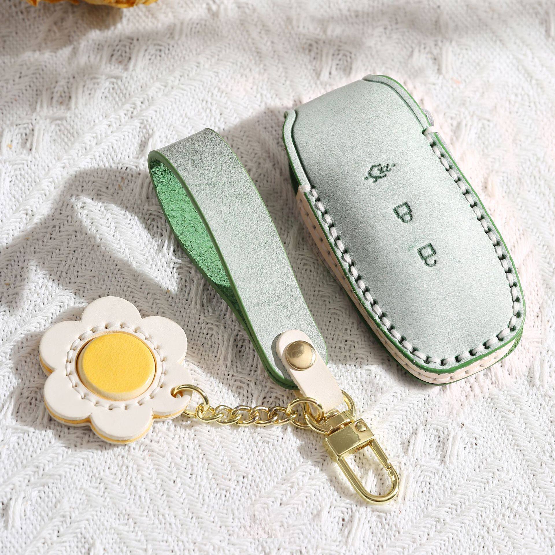 适用于福特金牛座钥匙套真皮蒙迪欧锐界福睿斯车钥匙包壳扣女款