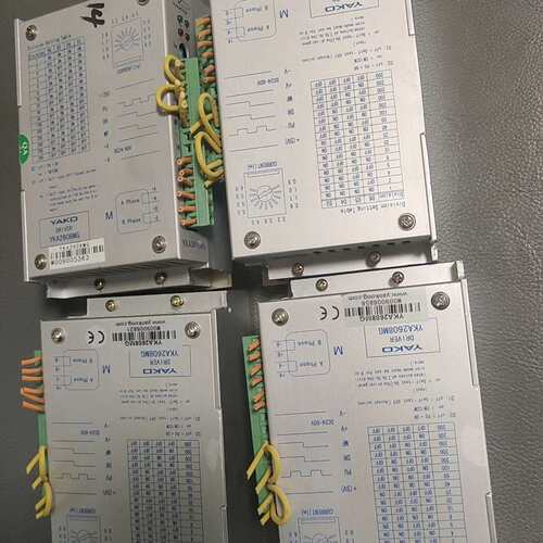 {议价}yka2404ma，12只，单价55成色比较新