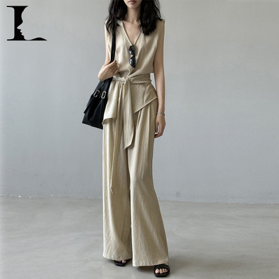 老钱风V领亚麻套装女夏2025新款绑带设计感无袖上衣阔腿裤两件套