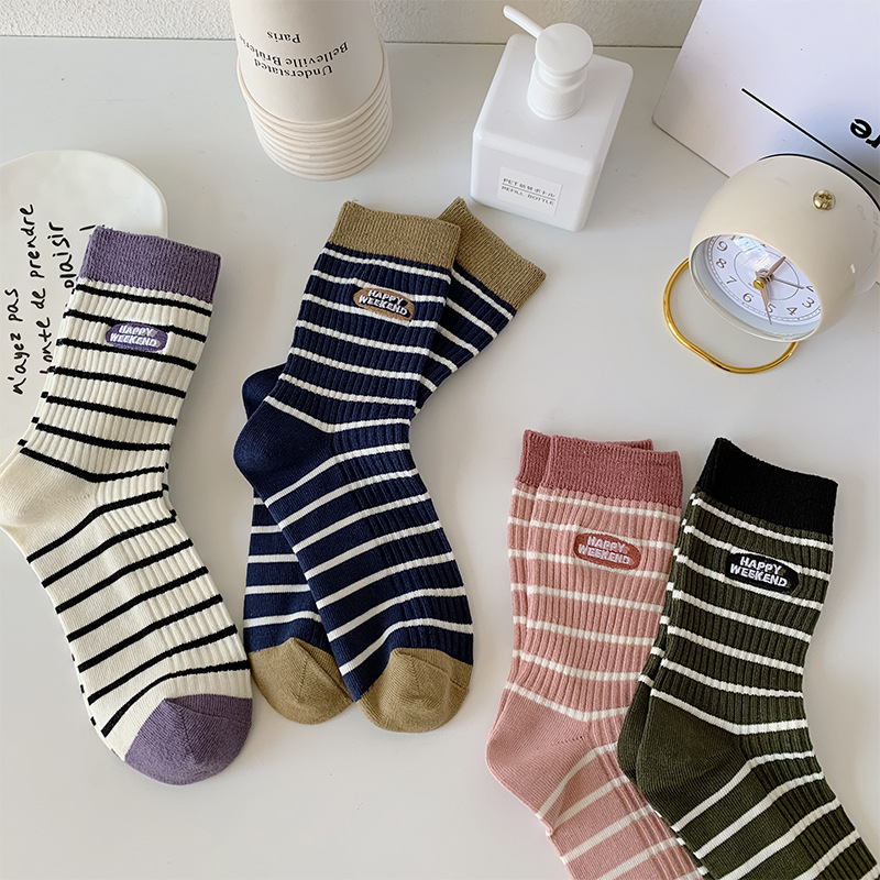袜子女撞色条纹刺绣中筒袜