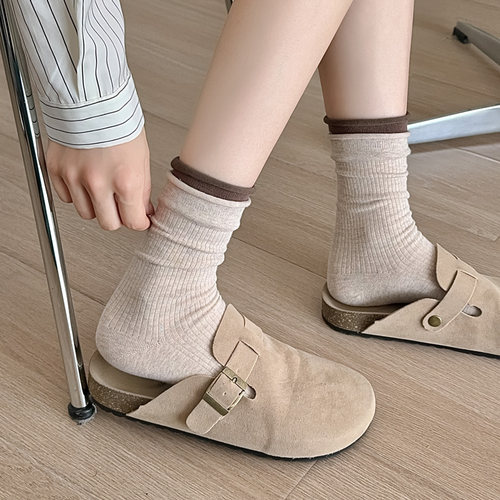 日系复古拼色条纹学生中筒袜