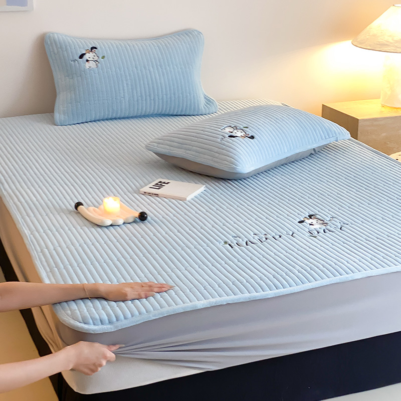 冬季保暖牛奶绒床笠三件套卡通刺绣加厚床垫防滑保护罩蓝灰咖绿色