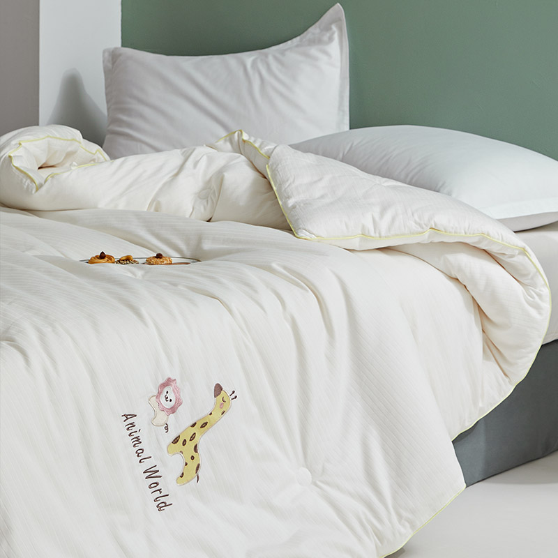 大豆纤维四季通用纯棉刺绣保暖被