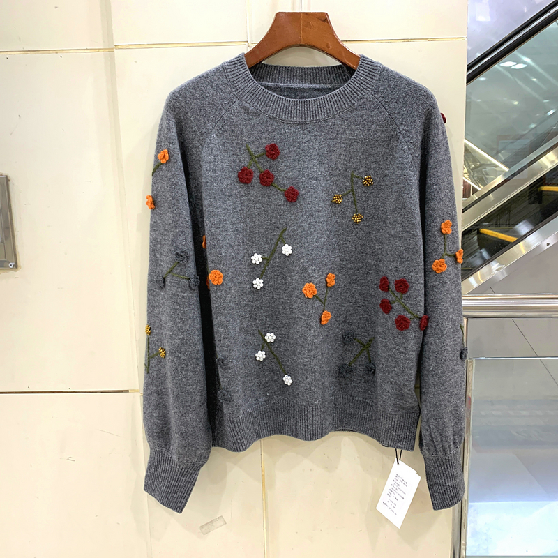 268-8809 串珠订花朵圆领落肩袖休闲羊毛羊绒毛衣欧洲站秋装正品