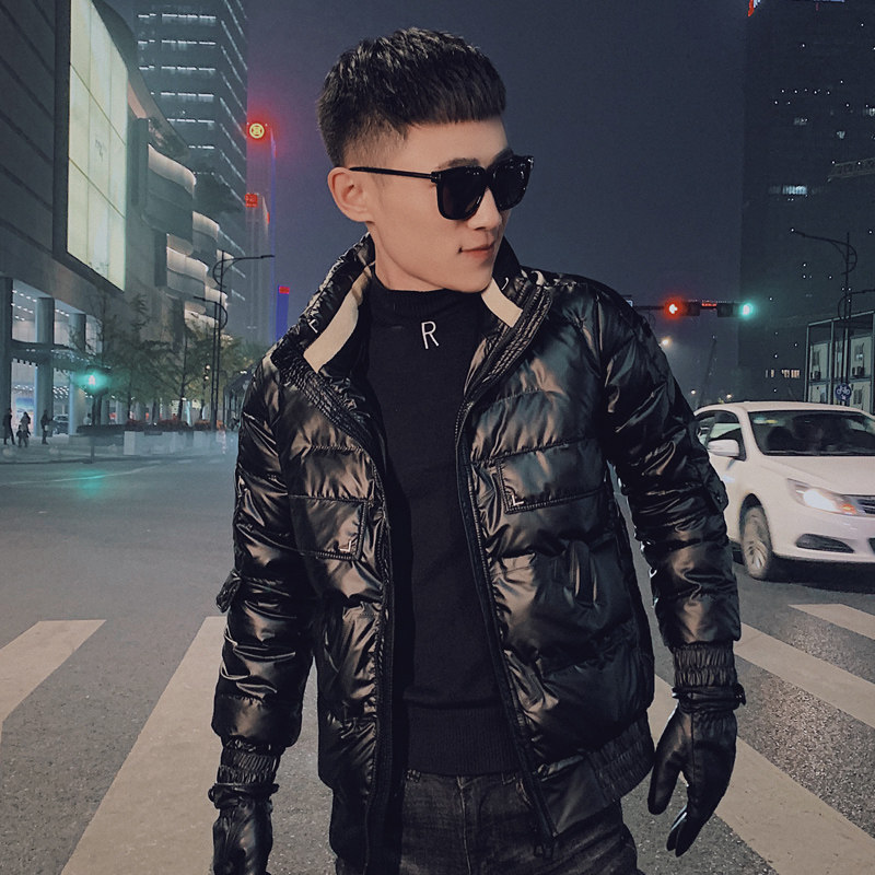 香港羽绒服男士2025年新款帅气轻薄短款冬装韩版潮流亮面冬季外套
