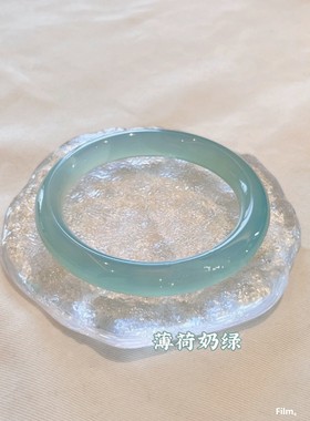 [薄荷奶绿]天然玛瑙冰种正品天然青白玉髓手镯冰透浅绿玉镯油青镯