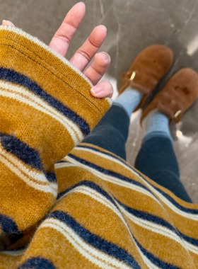 2025冬季新款韩版条纹拼色复古针织衫女长袖打底衫宽松欧货毛衣潮