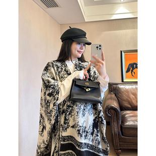 秋冬款 PEIPEI佩佩孕妇装 赫本风外套大块披肩针织毛衣上衣针织时尚