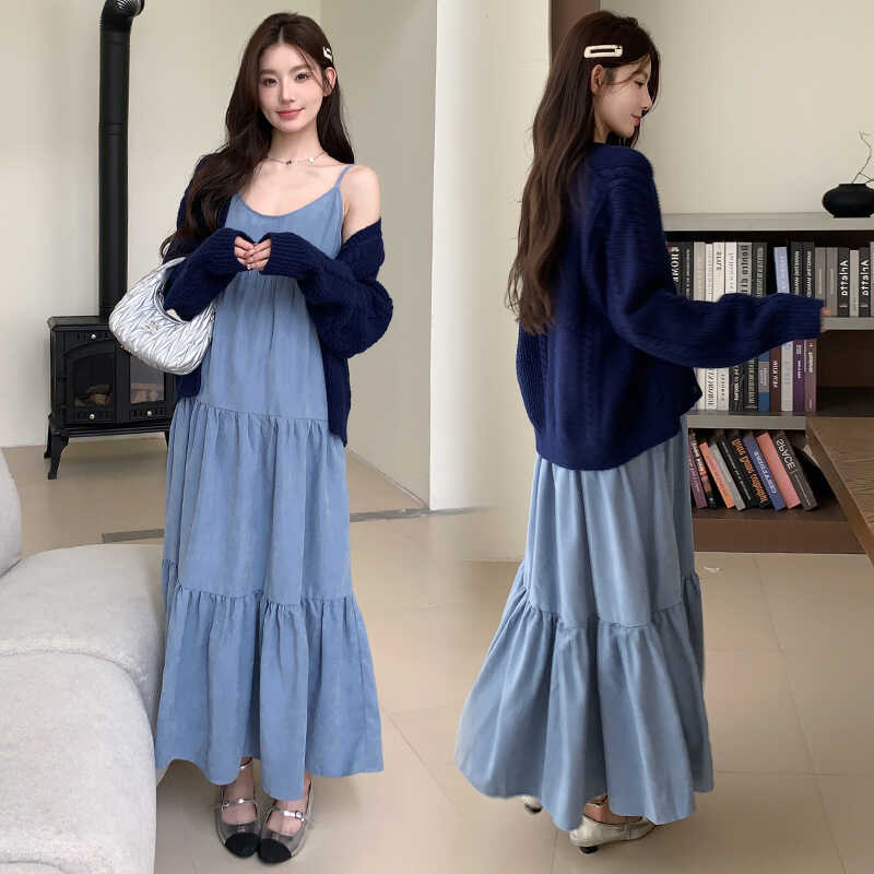 孕妇套装中长款宽松遮肚吊带连衣裙胖mm大码女装春秋新款针织开衫