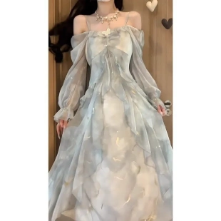 2025春新款 连衣裙 超仙森系气质灰蓝色晕染仙气蝴蝶烫金荷叶边长袖