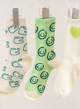 早春绿色袜子女森系韩版ins潮百搭可爱笑脸中高筒长袜子棉袜