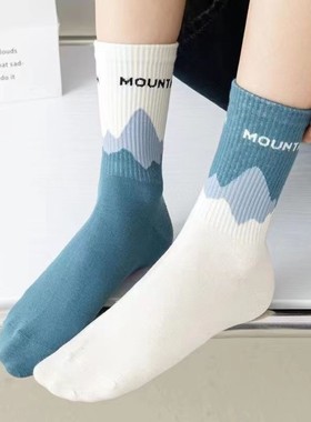 袜子女中筒袜ins潮流个性绿色字母不对称运动长袜男士女士百搭