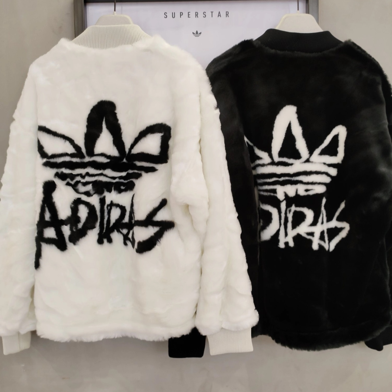 专柜正品Adidas男女休闲加绒外套