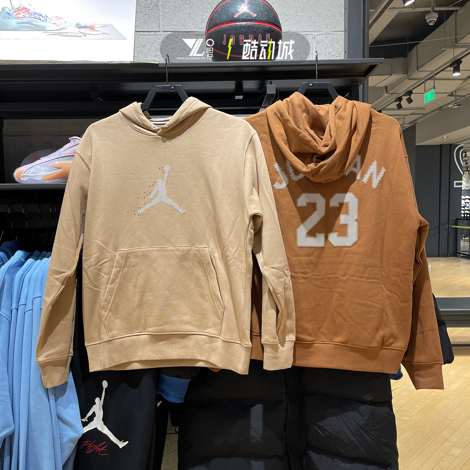 JORDAN男圆领连帽加绒套头衫卫衣