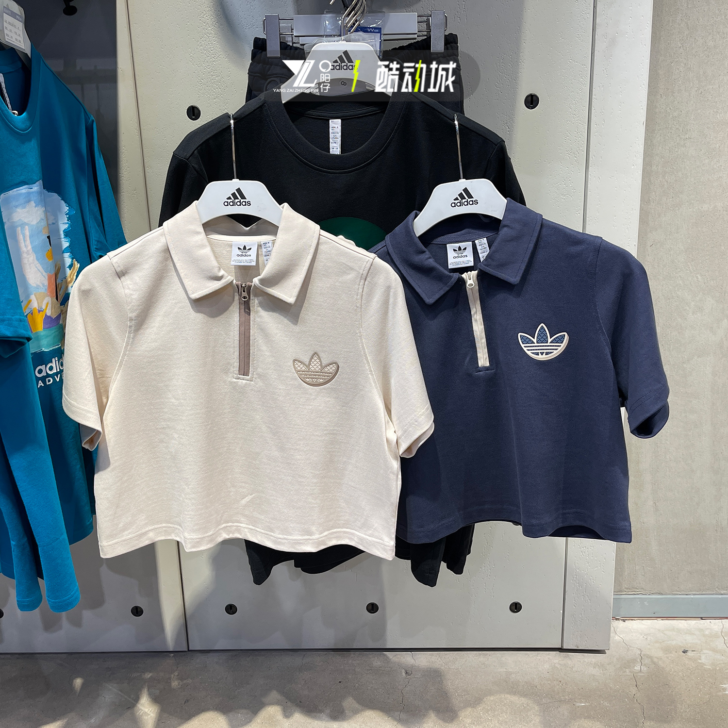 阿迪达斯女子翻领休闲运动POLO衫