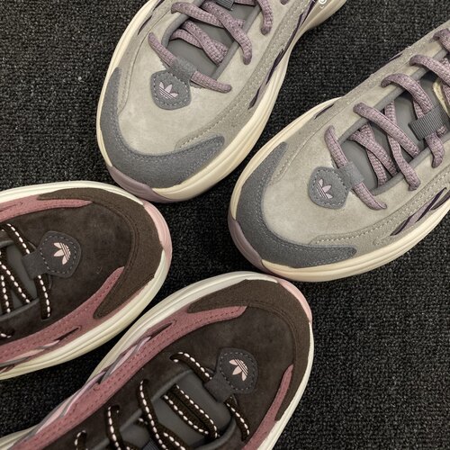 专柜正品Adidas女子休闲透气板鞋