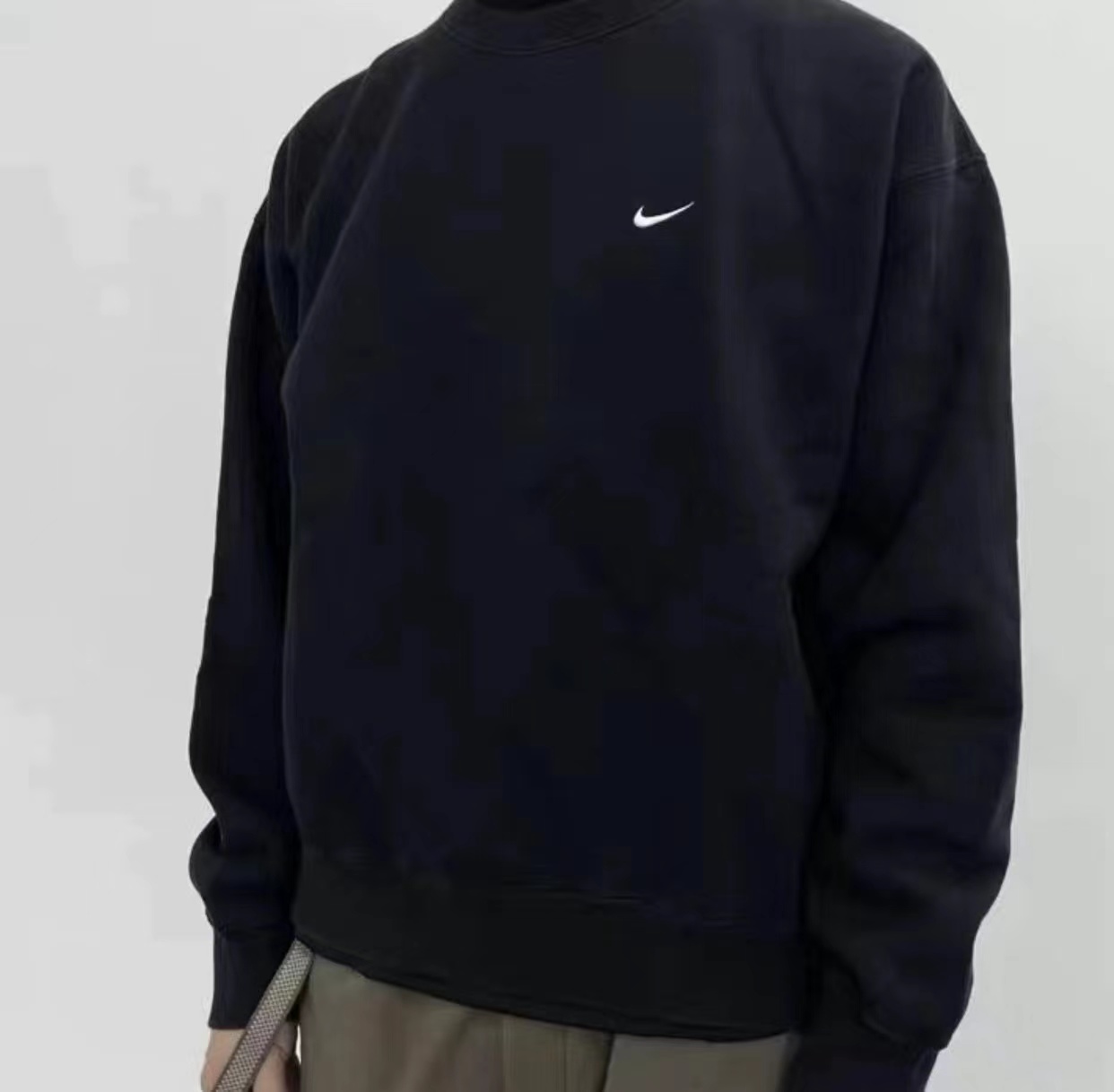 耐克男运动休闲圆领卫衣套头衫