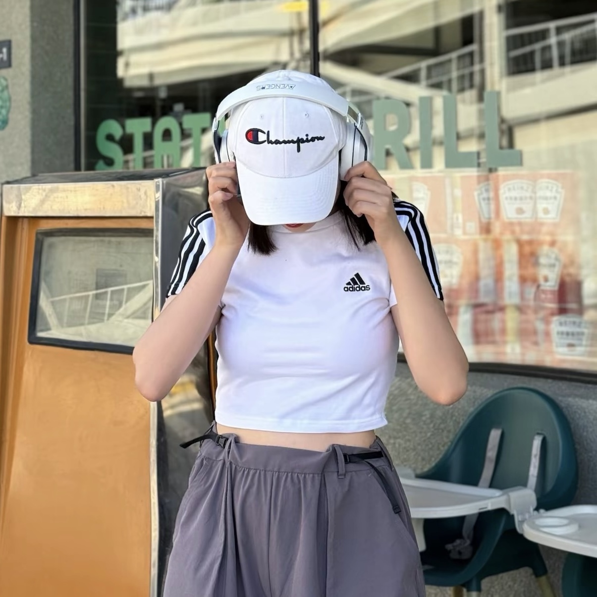 专柜正品Adidas女子经典小标半袖